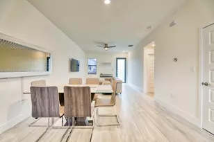 7831 NW 104th Ave, Doral, FL 33178 - Photo 16