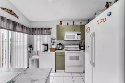 14262 SW 181st St, Miami, FL 33177 - Photo 8