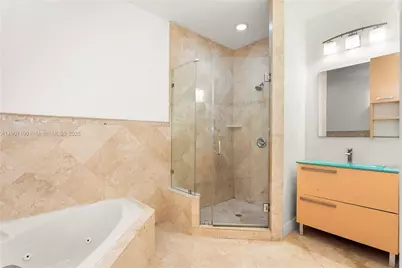 3154 Plaza St, Miami, FL 33133 - Photo 20