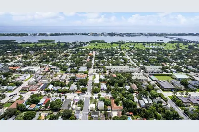 401 N 6th Ave N, Lake Worth, FL 33460 - Photo 2