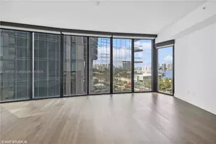 18555 Collins Ave, Sunny Isles Beach, FL 33160 - Photo 38