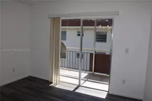 13685 NE 10th Ave, North Miami, FL 33161 - Photo 32