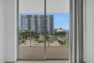 2851 NE 183rd St, Aventura, FL 33160 - Photo 10