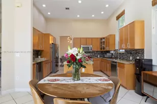 16748 SW 16th St, Pembroke Pines, FL 33027 - Photo 6