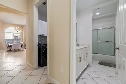 16748 SW 16th St, Pembroke Pines, FL 33027 - Photo 10