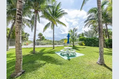 6061 Collins Ave #11A, Miami Beach, FL 33140 - Photo 6