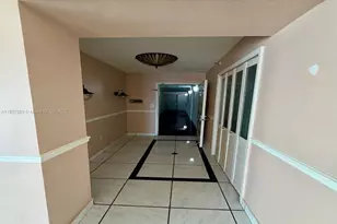 6061 Collins Ave, Miami Beach, FL 33140 - Photo 16