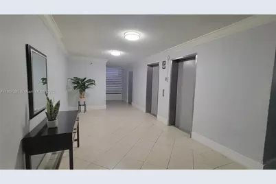 2020 NE 135th St #409, North Miami, FL 33181 - Photo 12