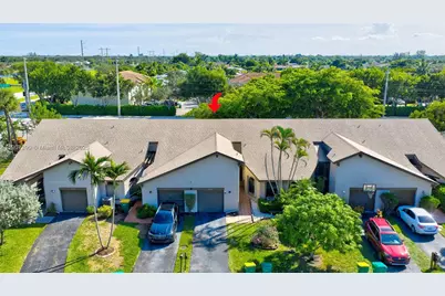 8228 NW 100th Way, Tamarac, FL 33321 - Photo 10