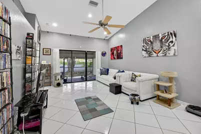 8228 NW 100th Way, Tamarac, FL 33321 - Photo 6