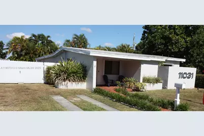 11031 SW 43rd St, Miami, FL 33165 - Photo 30