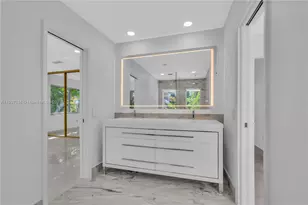 2089 NE 121st Rd, North Miami, FL 33181 - Photo 20