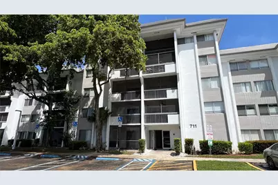 711 N Pine Island Rd #415, Plantation, FL 33324 - Photo 1