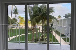 881 Ocean Dr, Key Biscayne, FL 33149 - Photo 12