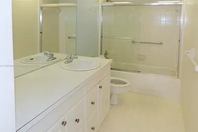 2970 NE 16th Ave #413, Oakland Park, FL 33334 - Photo 12