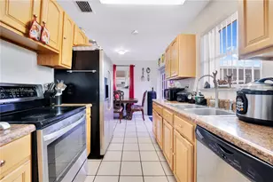 18922 SW 120th Ct, Miami, FL 33177 - Photo 6