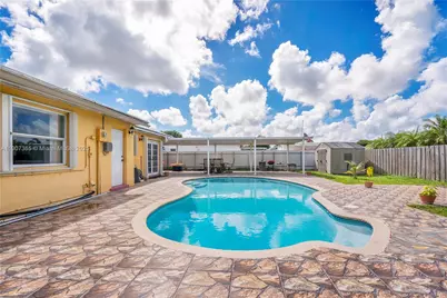 18922 SW 120th Ct, Miami, FL 33177 - Photo 16
