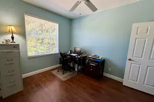 3172 Fairway Cir, Davie, FL 33328 - Photo 20