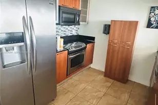 1800 N Bayshore Dr, Miami, FL 33132 - Photo 20