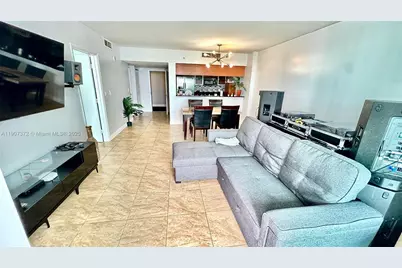 1800 N Bayshore Dr #1906, Miami, FL 33132 - Photo 14