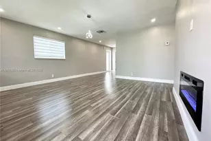 5404 NW 23rd Terrace, Tamarac, FL 33309 - Photo 4