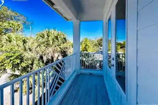 667 SW Cleveland Ave, Stuart, FL 34994 - Photo 12