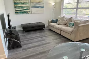 241 SE 9th Ave, Pompano Beach, FL 33060 - Photo 6