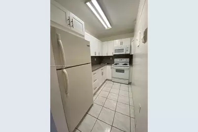4803 NW 7th St #403-14, Miami, FL 33126 - Photo 2