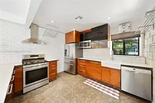 501 NW 45th St, Miami, FL 33127 - Photo 16