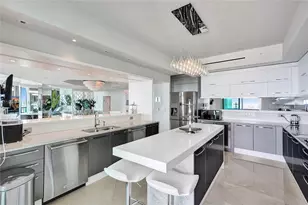 900 Biscayne Blvd, Miami, FL 33132 - Photo 20