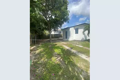 4992 NW 18th Ave #4992, Miami, FL 33142 - Photo 18