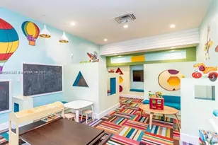 8001 NW 41st St, Doral, FL 33166 - Photo 32