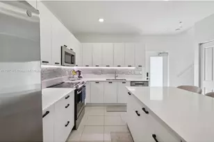 8001 NW 41st St, Doral, FL 33166 - Photo 8