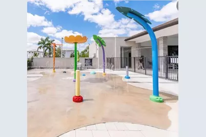 8001 NW 41st St #F-112, Doral, FL 33166 - Photo 30