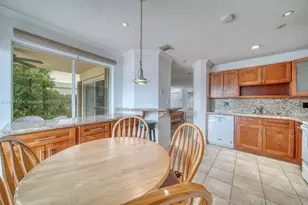 16394 SW 75th St, Miami, FL 33193 - Photo 14