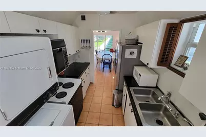 881 Ocean Dr #TH10, Key Biscayne, FL 33149 - Photo 14