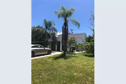 1374 NE 176 St #3, North Miami Beach, FL 33162 - Photo 1