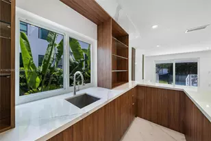 242 Palm Ave, Miami Beach, FL 33139 - Photo 20
