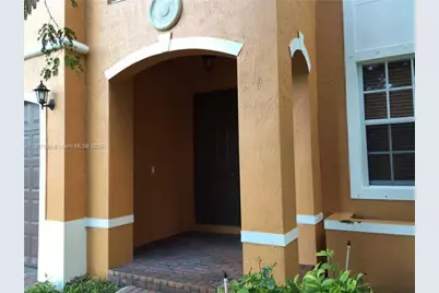 13426 SW 177th Ter, Miami, FL 33177 - Photo 2