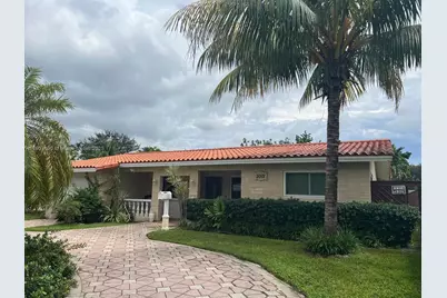 2001 N 41st Ave, Hollywood, FL 33021 - Photo 2