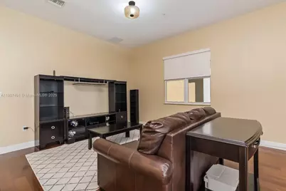 12448 NW 17th Mnr, Pembroke Pines, FL 33028 - Photo 20