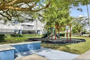 10820 SW 200th Dr, Cutler Bay, FL 33157 - Photo 4