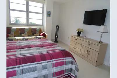 5701 Collins Ave #304, Miami Beach, FL 33140 - Photo 18