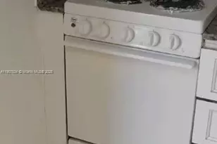 6980 NW 186th St, Hialeah, FL 33015 - Photo 2