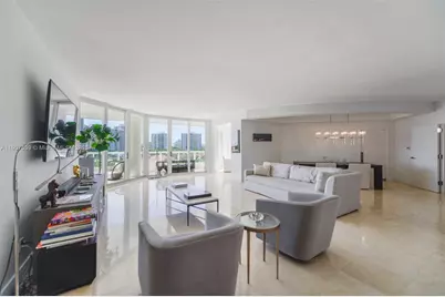 21050 Point Pl #702, Aventura, FL 33180 - Photo 4