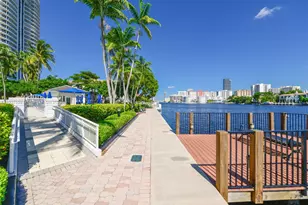 21050 Point Pl, Aventura, FL 33180 - Photo 46