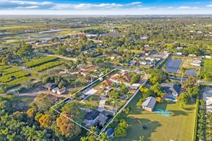 19790 SW 208th St, Miami, FL 33187 - Photo 4