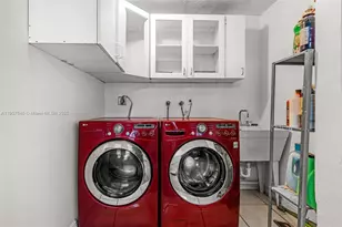 19790 SW 208th St, Miami, FL 33187 - Photo 30