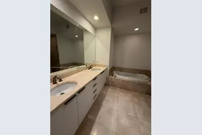 14951 Royal Oaks Ln #106, North Miami, FL 33181 - Photo 12