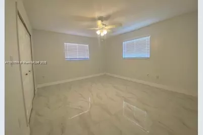 3432 NW 4th St #2, Miami, FL 33125 - Photo 12